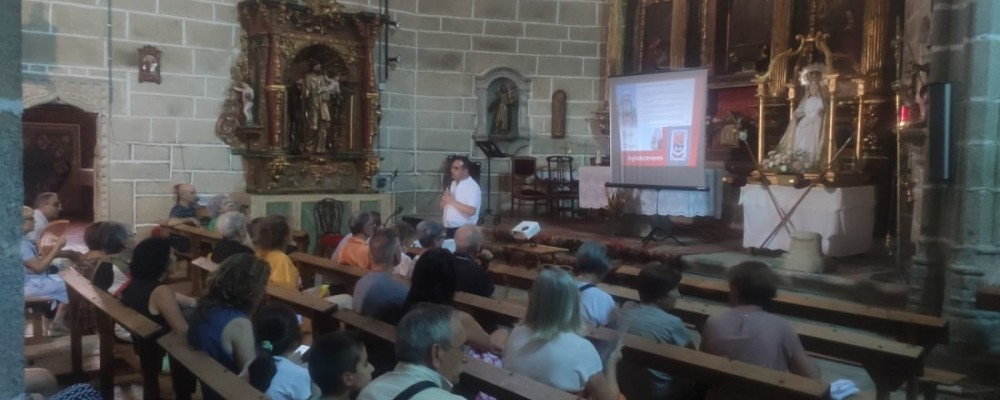 El Ciclo de Conferencias de la IGDA atrajo a más 600 personas en sus 16 citas de 2025