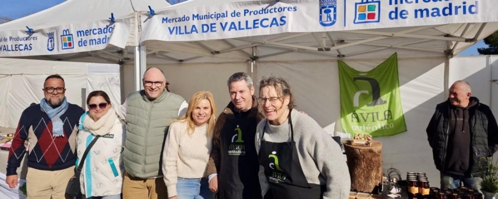 Cuatro empresas de Ávila Auténtica acuden por primera vez al Mercado de Productores de Vallecas