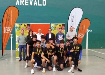 Los equipos de Navaluenga, El Barco de Ávila y Arévalo triunfan en las finales provinciales de Fútbol Sala (3º Fotografía)