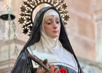 La Diputación homenajea a los trabajadores jubilados y fallecidos en el día de santa Rita de Casia