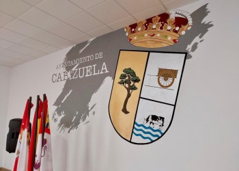 Cabizuela inaugura remodelación de infraestructuras y estrena escudo del municipio (2º Fotografía)