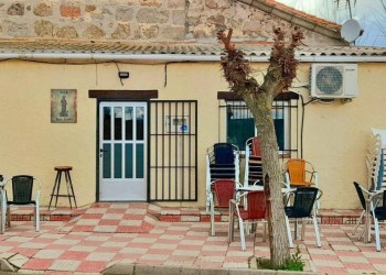 Una farmacia y un bar hacen que ‘Relevo Generacional’ llegue a 20 negocios traspasados en medio año (2º Fotografía)