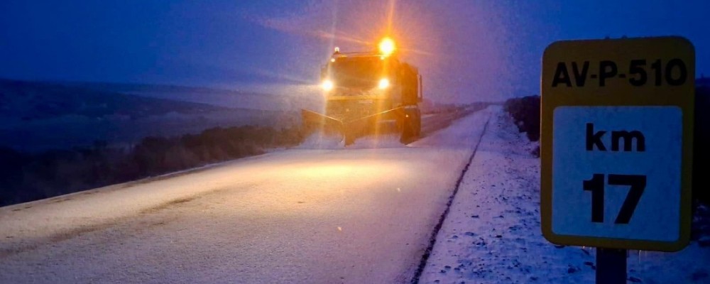 711 kil&oacute;metros de la red de carreteras de la Diputaci&oacute;n, tratados frente a nieve y hielo durante el mi&eacute;rcoles