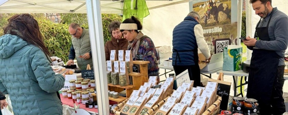 Productores agroalimentarios abulenses, en los mercados de Vallecas y del Planetario con &Aacute;vila Aut&eacute;ntica