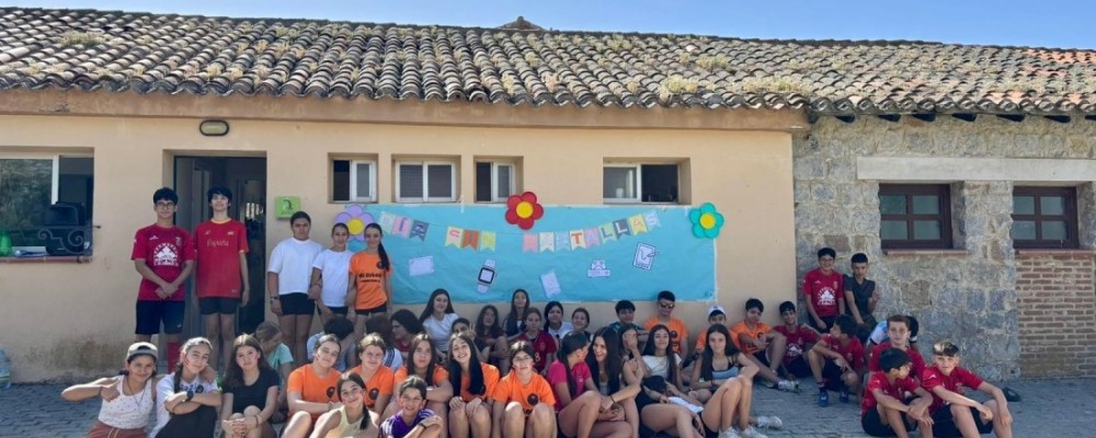 Una veintena de j&oacute;venes participa en el &lsquo;D&iacute;a sin pantallas&rsquo; que promueve la Diputaci&oacute;n en Natur&aacute;vila