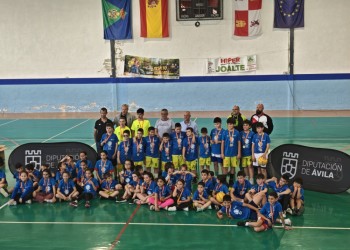 16 equipos participan en una jornada del 3x3 de Baloncesto en Edad Escolar en El Tiemblo
