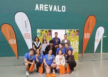 El Tiemblo arrasa en las Finales de Voleibol de los Juegos Escolares Provinciales (2º Fotografía)