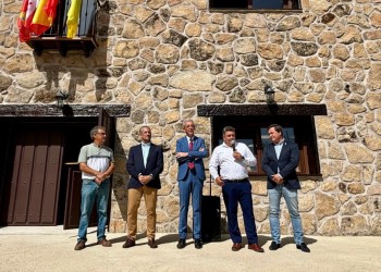 Serranillos inaugura edificio multiusos gracias al apoyo econ&oacute;mico de la Diputaci&oacute;n