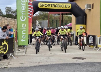 Cerca de 200 inscritos en la IV Revientaburras celebrada en el Valle del Corneja (3º Fotografía)