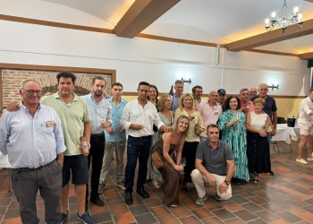 La Diputaci&oacute;n reivindica el valor de los vi&ntilde;edos de Madrigal con una jornada dedicada al vino